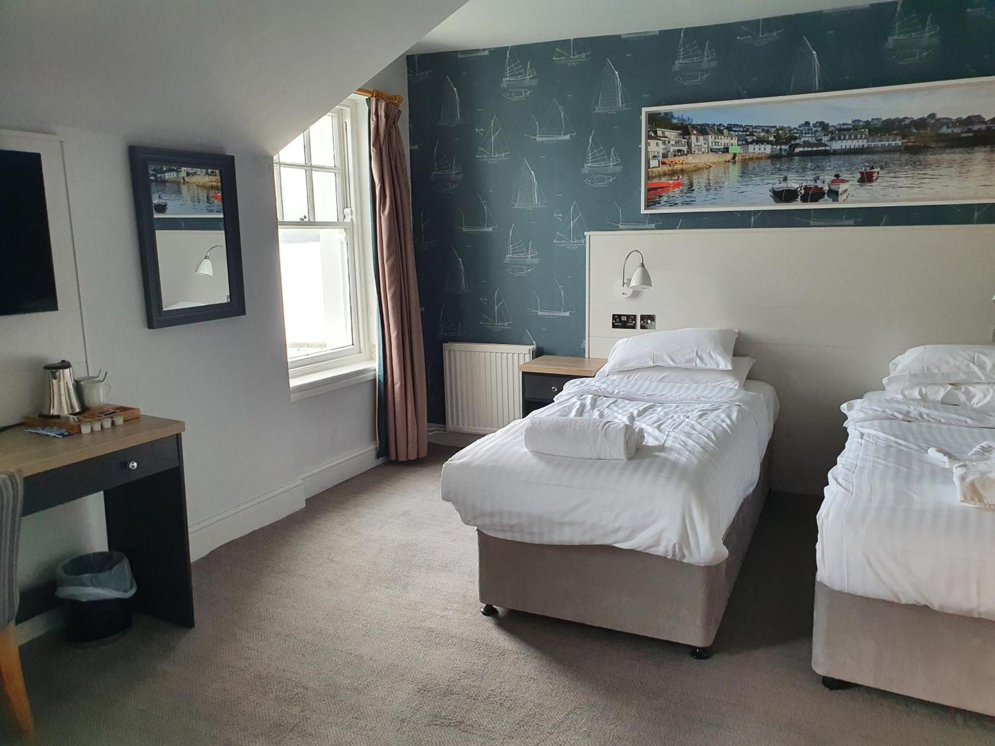 Ship And Castle Hotel Saint Mawes Exterior foto